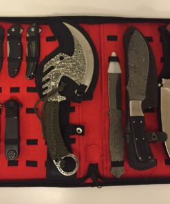 UNITED CUTLERY Large Pocket Knife Storage Case – Faux Leather Exterior, Felt-Lined Interior, Elastic Straps for Knives, Zipper Closure, Holds 40 Knives, For Protecting and Storing Knife Collection 39 716DuYqUaL