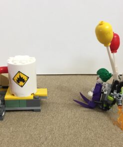 LEGO The Batman Movie The Joker Balloon Escape 70900 Batman Toy 31 716cdCs0H1L