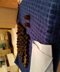 Simple-e 50pcs 1ml (1/4 Dram) Amber Mini Glass Bottle 1cc Amber Sample Vial Small Essential Oil Bottle Travel Must + 1pc Glass Clean Cloth 18 716nl49HrHL