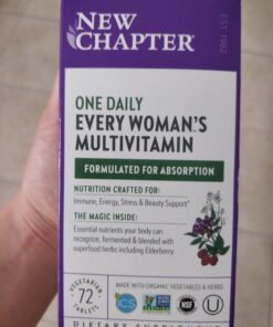 New Chapter Women's Multivitamin for Immune, Beauty + Energy Support with 20+ Nutrients -- Every Woman's One Daily, Gentle on the Stomach, 72 Count 72 Count (Pack of 1) 43 716wYzkZdOL
