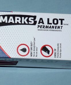 Avery Marks A Lot Permanent Markers, Large Desk-Style Size, Chisel Tip, Water and Wear Resistant, 12 Red Markers (08887) 25 7176vM1ySML
