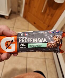 Gatorade Whey Protein Bars, Mint Chocolate Crunch, 2.8 oz bars (Pack of 12, 20g of protein per bar) 12 Count (Pack of 1) 24 717IwmQi1FL