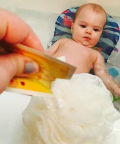 Weleda Baby Calendula 2-in-1 Gentle Shampoo and Body Wash, 6.8 Fluid Ounce, Plant Rich Cleanser with Calendula and Sweet Almond Oil Shampoo and Body Wash- Calendula 6.8 Fl Oz (Pack of 1) 38 717kFF8YprL