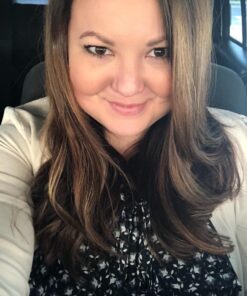 L'Oreal Paris Cosmetics Makeup Infallible Pro-Matte Liquid Longwear Foundation, Classic Ivory, 1 fl oz 101 Classic Ivory 1 Fl Oz (Pack of 1) 42 718 25wEomL