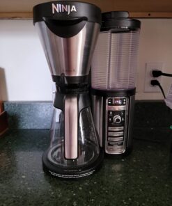 Descaler (2 Pack, 2 Uses Per Bottle) - Made in the USA - Universal Descaling Solution for Keurig, Nespresso, Delonghi and All Single Use Coffee and Espresso Machines 8 Fl Oz (Pack of 2) 24 7182CGo0xuL