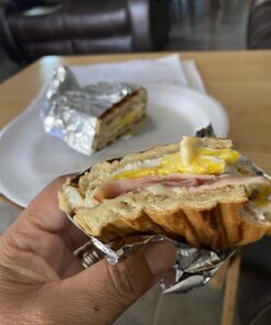 Chefman Panini Press Grill and Gourmet Sandwich Maker Non-Stick Coated Plates, Opens 180 Degrees to Fit Any Type or Size of Food, Stainless Steel Surface and Removable Drip Tray, 4 Slice, Black 35 718FwNV2WBL