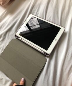 Soke iPad 6th/5th Generation Case with Pencil Holder, Smart iPad 9.7 inch Cases Trifold Stand with Shockproof Soft TPU Back Cover and Auto Sleep/Wake Function for Apple iPad 2018/2017, Violet 65 718cdd8rO L