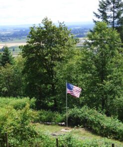 VSVO US American Flag 4x6 ft - Heavyweight Polyester US Outdoor Indoor Flags - Embroider Stars, Sewn Stripes, Brass Grommets USA Flags USA Flag 4x6 8 718iYjWbnyL