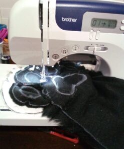 Brother Sewing and Quilting Machine, CS6000i, 60 Built-in Stitches, 2.0" LCD Display, Wide Table, 9 Included Sewing Feet, Beige/Blue 61 718jM88w7dL