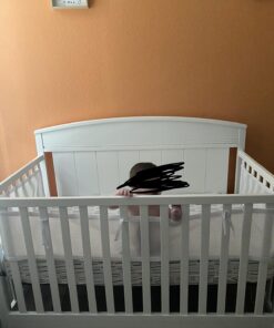 BreathableBaby Breathable Mesh Liner for Full-Size Cribs, Classic 3mm Mesh, White (Size 4FS Covers 3 or 4 Sides) 37 7191Tdw8S L