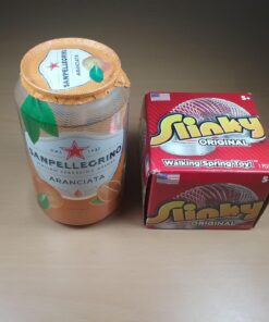 The Original Slinky Walking Spring Toy, Metal Slinky, Fidget Toys, Kids Toys for Ages 5 Up by Just Play 31 719JcBXbvDL