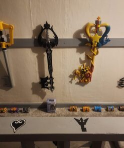 YYST MINI Adjustable Sword , Wall Hook Display Hanger Wall Mount for Sword ,Dagger ,Axe,KeyBlade, etc-4/PK- No Sword-Vertical Display 48 719Mlxnn5yL