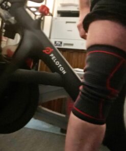 UFlex Athletics Knee Compression Sleeve Support for Women and Men - Knee Brace for Pain Relief, Fitness, Weightlifting, Hiking, Sports Medium Red 37 719ey2c YL