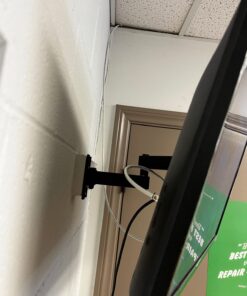 Pipishell Full Motion TV Wall Mount Brackets Swivel Tilts Articulating Extension Fits Max VESA 100x100mm, Corner TV Mount for 13-32 Inches LED LCD Flat Curved Screen TVs Monitors, Single Stud 32 719oXtyUuWL