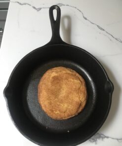 Lodge Seasoned Cast Iron 5 Piece Bundle. 10.5" Griddle, 8" Skillet, 10.25" Skillet, 10.25" Dutch Oven, and 10.25" Lid,Black 45 719vCSQ7L