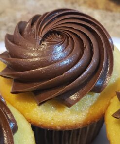 Brown Paper Cupcake Liners - MADE IN USA- Fluted Cupcake Holder Cups for Baking Muffins, Food-Grade, Odorless, Non-Stick, Fits Standard Pans, 2 x 1 1/4-500 pc. standard - 500 pc. 30 71A2mnwKuyL