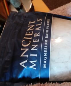 Ancient Minerals Magnesium Bath Flakes of Pure Genuine Zechstein Chloride - Resealable Magnesium Supplement Bag That Will Outperform Leading Epsom Salts (26.4 Ounce) 1.65 Pound (Pack of 1) 32 71A6aAqlJhL