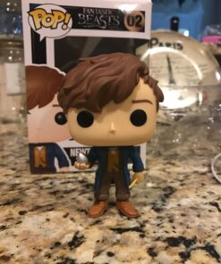 Funko POP Movies: Fantastic Beasts - Newt w/Egg Action Figure 25 71A95nfz84L