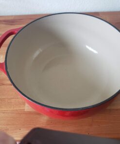 Lodge 6 Quart Enameled Cast Iron Dutch Oven with Lid – Dual Handles – Oven Safe up to 500° F or on Stovetop - Use to Marinate, Cook, Bake, Refrigerate and Serve – Island Spice Red 53 71ACSaov0qL