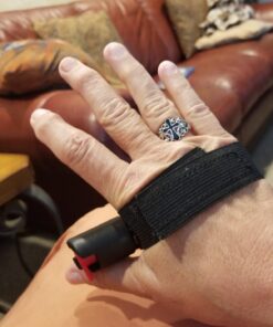 SABRE Runner Pepper Gel, Maximum Police Strength OC Spray, Reflective Hand Strap for Easy Carry & Quick Access, 35 Bursts, Secure & Easy to Use Safety, Optional Clip-On Alarm & LED Armband Combos Black Runner 59 71AGS68E7wL