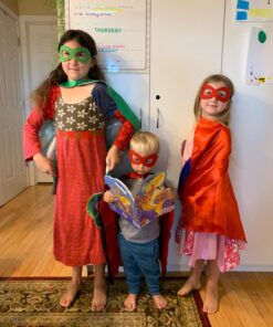 D.Q.Z Kids Superhero-Capes and Masks for Boys Girls Bulk, Children Super Hero Costume Halloween Dress Up Party Favors, 3 Pack 22 71ASKrcHxkL