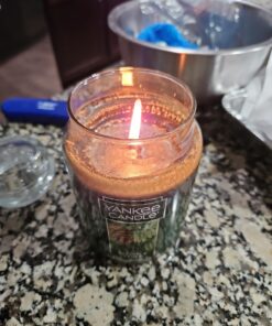 Yankee Candle Balsam & Cedar Scented, Classic 22oz Large Jar Single Wick Candle, Over 110 Hours of Burn Time | Holiday Gifts for All Classic Large Jar 29 71AW8F6yLdL