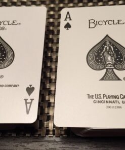 Bicycle Prestige Plastic Playing Cards (Colors May Vary) 52 71AqdBjkrdL