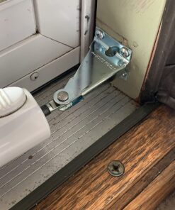 Prime-Line K 5031 2-7/8 In. Stamped Steel Zinc Plated Finish Screen Door Closer Jamb Bracket (Single Pack) 14 71AyfLSWhtL