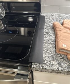 Linda’s Essentials Silicone Stove Gap Covers (2 Pack), Heat Resistant Oven Gap Filler Seals Gaps Between Stovetop and Counter, Easy to Clean Stove Gap Guard (21 Inches, Black) 21 Inches 34 71B7tuH sRL