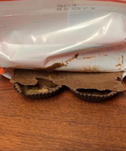 HERSHEY'S, KIT KAT and REESE'S Assorted Milk Chocolate, Christmas Candy Variety Box, 27.3 oz (18 Count) 34 71BgkCpd TL