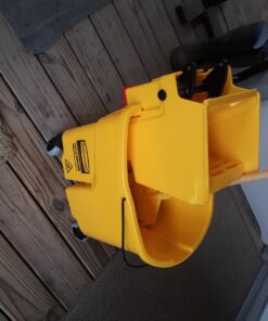 Rubbermaid Commercial Products WaveBrake 35 Qt. Side-Press Mop Bucket and Wringer Combo on Wheels, Yellow, for Professional/Industrial/Business Heavy-Duty Floor Cleaning/Mopping 67 71C0PZSP7zL