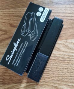 Swingline Stapler, 20 Sheet Capacity, LightDuty 405, Jam Free, Metal, Black (S7040501) 32 71C3YBPmCCL