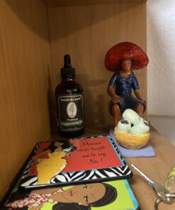 Essentially KateS Peppermint Essential Oil 4 Fl. Oz - Mentha Piperita - 100% Pure Natural and Therapeutic Grade - Diffuser, Skin, Hair, Aromatherapy, Garden and Kitchen Spray 24 71CF5E7vSpL