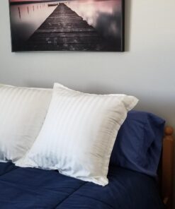 LimeLights LT2024-WHT Brushed Steel Stick Table Desk Lamp with Charging Outlet and Drum Fabric Shade, White 1 42 71CJPaYWpyL