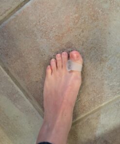 Toe Spacers for Men and Women – 4 Gel Toe Separators, Hammer Toe Straightener, Correct Toes, by 5 Stars United Big 4 Pack 49 71CNbS4CACL