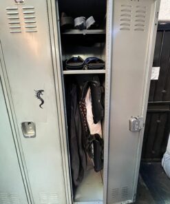 LockerMate Adjust-A-Shelf Locker Shelf, Easy to Use, Extends to Fit Your Locker, Black 1 Pack 30 71CbeUANtGL