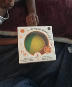 caaocho Pure Natural Rubber Sensory Ball Rainbow 4" - BPA Free Baby Ball Toy, for Sensory Play, Perfect Bouncer, Gentle Squeaking 17 71Cc7bAdrL