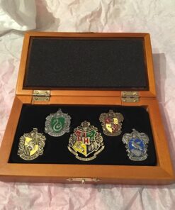 The Noble Collection Harry Potter Hogwarts House Crest Pins 17 71CdfYpWRyL