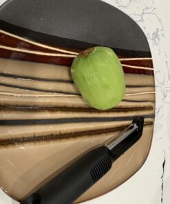 OXO Good Grips Swivel Vegetable Peeler 67 71Ch8a4AuTL