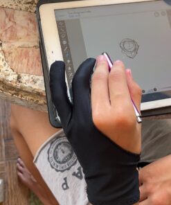 OTraki 4 Pack Artist Gloves for Drawing Tablet Free Size with Two Fingers for Graphics Pad Painting Good for Right or Left Hand - 2.95 x 7.87 inch M Black 37 71D2vAWCpAL