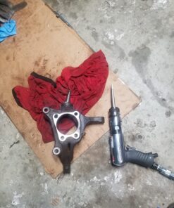 Ingersoll Rand 114GQC Air Hammer - 3 PC Chisel Set with Tapered Punch, Panel Cutter, Flat Chisel, 2-5/8 Inch stroke, 3500 BPM, Lightweight, Compact, Gray 32 71D9owBJw0L