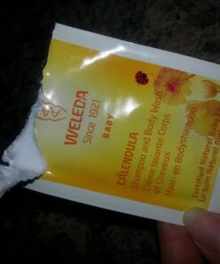 Weleda Baby Calendula 2-in-1 Gentle Shampoo and Body Wash, 6.8 Fluid Ounce, Plant Rich Cleanser with Calendula and Sweet Almond Oil Shampoo and Body Wash- Calendula 6.8 Fl Oz (Pack of 1) 34 71DHyxq5iwL