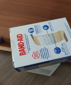 Band-Aid Brand Tru-Stay Sheer Strips Adhesive Bandages for First Aid and Wound Care, All One Size, 40 ct 40 Count (Pack of 1) 39 71DJZt0mJnL 4