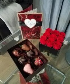 A Gift Inside The Original Love Berries Dipped Strawberries - 6 Berries 6 Love Berries Original 26 71DOhV92pgL