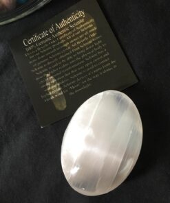 Crystal Selenite Palm Stone Spiritual Healing Massage Palmstones with Certificate of Authenticity Beverly Oaks Exclusive (1 Count (Pack of 1)) 31 71DrtUR GiL
