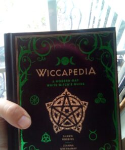 Wiccapedia: A Modern-Day White Witch's Guide (Volume 1) (The Modern-Day Witch) 26 71DsQTnKjsL