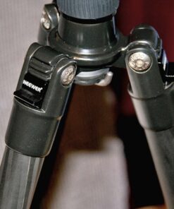 Neewer Carbon Fiber 66 inches/168 centimeters Camera Tripod Monopod with 360 Degree Ball Head,1/4 inch Quick Shoe Plate,Bag for DSLR Camera,Video Camcorder,Load up to 26.5 pounds/12 kilograms 97 71EL4uhRzL