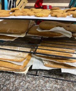 Wilton Excelle Elite 3-Tier Cooling Rack for Cookies, Cake and More - Cool Batches of Cookies, Cake Layers or Finger Foods, Black 43 71EPPpWVx L