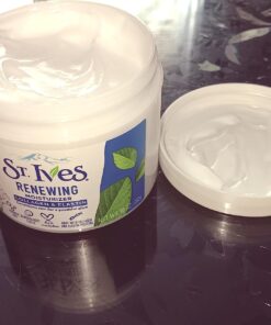 St. Ives Moisturizer Collagen and Elastin Facial Moisturizer Renewing Paraben Free, Dermatologist Tested, Cruelty Free 10 oz 68 71EaugUukeL