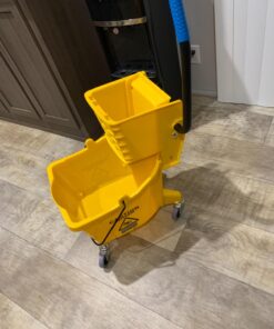 Carlisle FoodService Products Mop Bucket with Side-Press Wringer for Floor Cleaning, Restaurants, Offices, And Janitorial Use, Polyproylene, 26 Quarts, Yellow 35 71EfMMqCTL